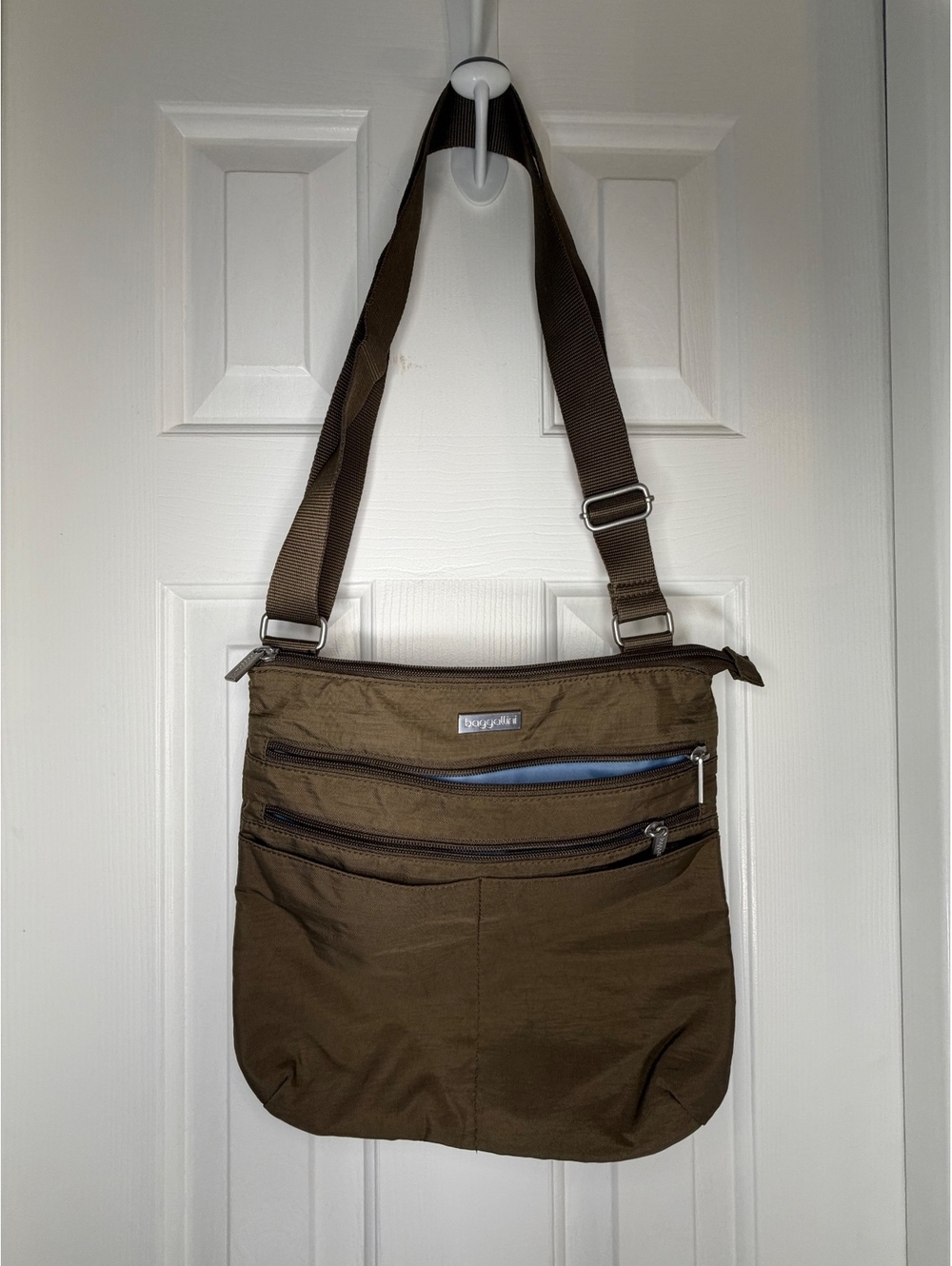 Baggallini Brown Crossbody – Lightweight Nylon, Adjustable Strap, Travel Purse